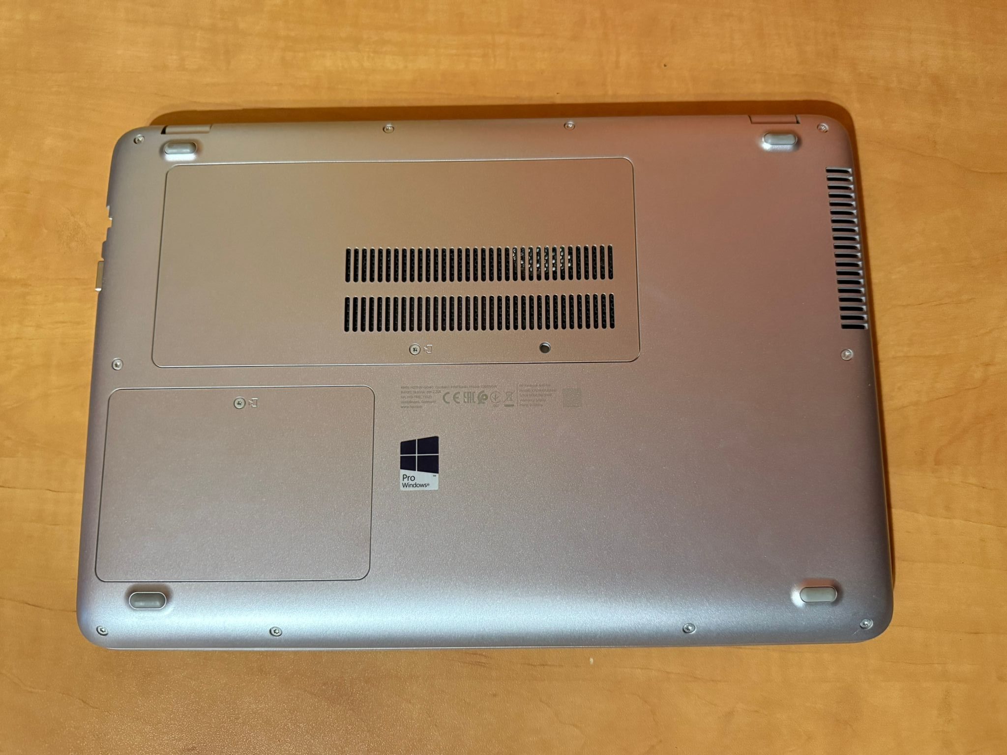 Laptop HP ProBook 440 G4 i7-7500U / 8 GB DDR4 / 256 GB SSD / Windows 11